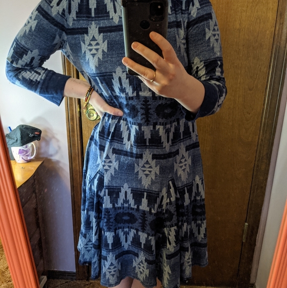 Dress - Picture 6 of 6